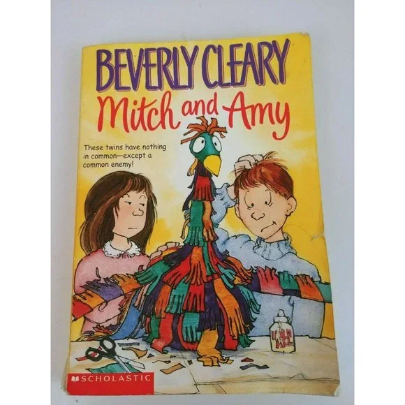 Lot of 4 Beverly Cleary Children’s Books - Picture 5 of 6